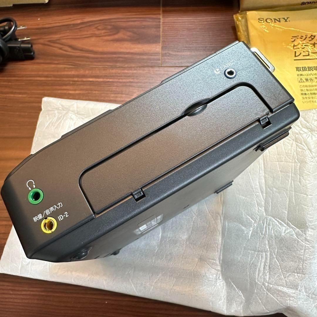 SONY GV-D200 ビデオウォークマン Digital 8 2466