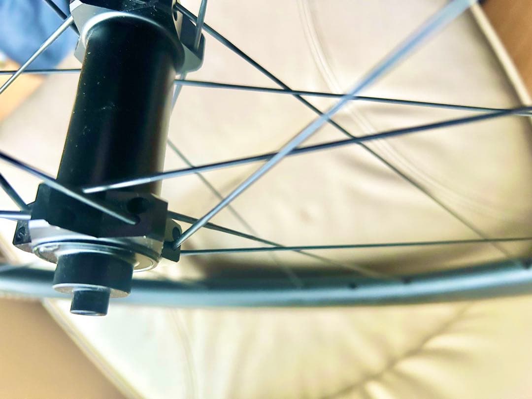 ◆鬼軽！カーボンホイールCarbon前輪◆640g！