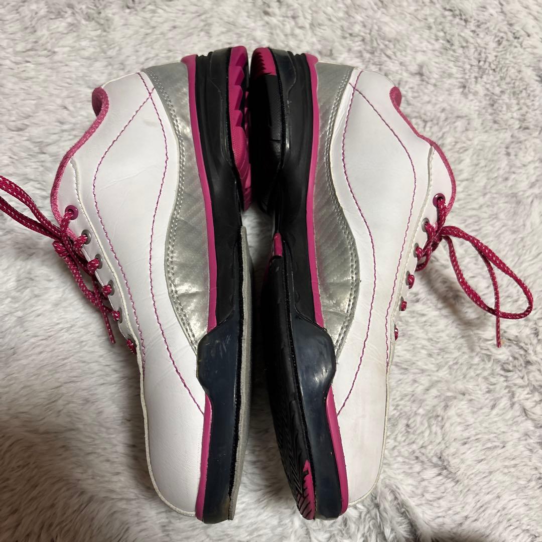 ハンマー社のボウリングシューズ ホワイト/ピンク　２４.５ｃｍ