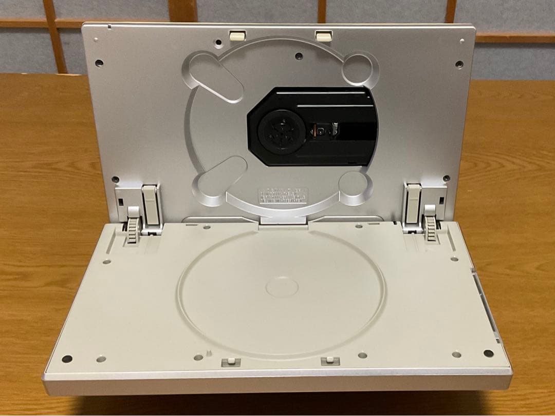 『マルチメディアオーディオシステム』と『iPod touch 4世代』のセット品