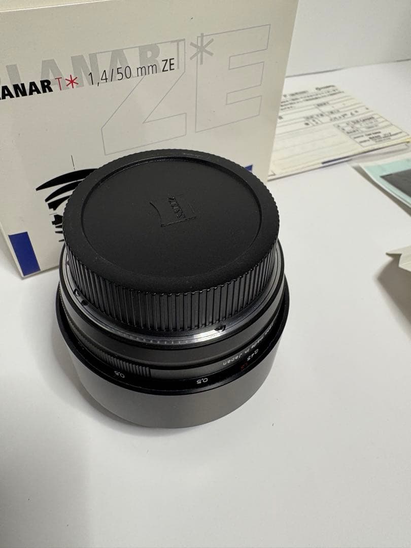 中古美品　Carl Zeiss Planar T* 1.4/50 ZE