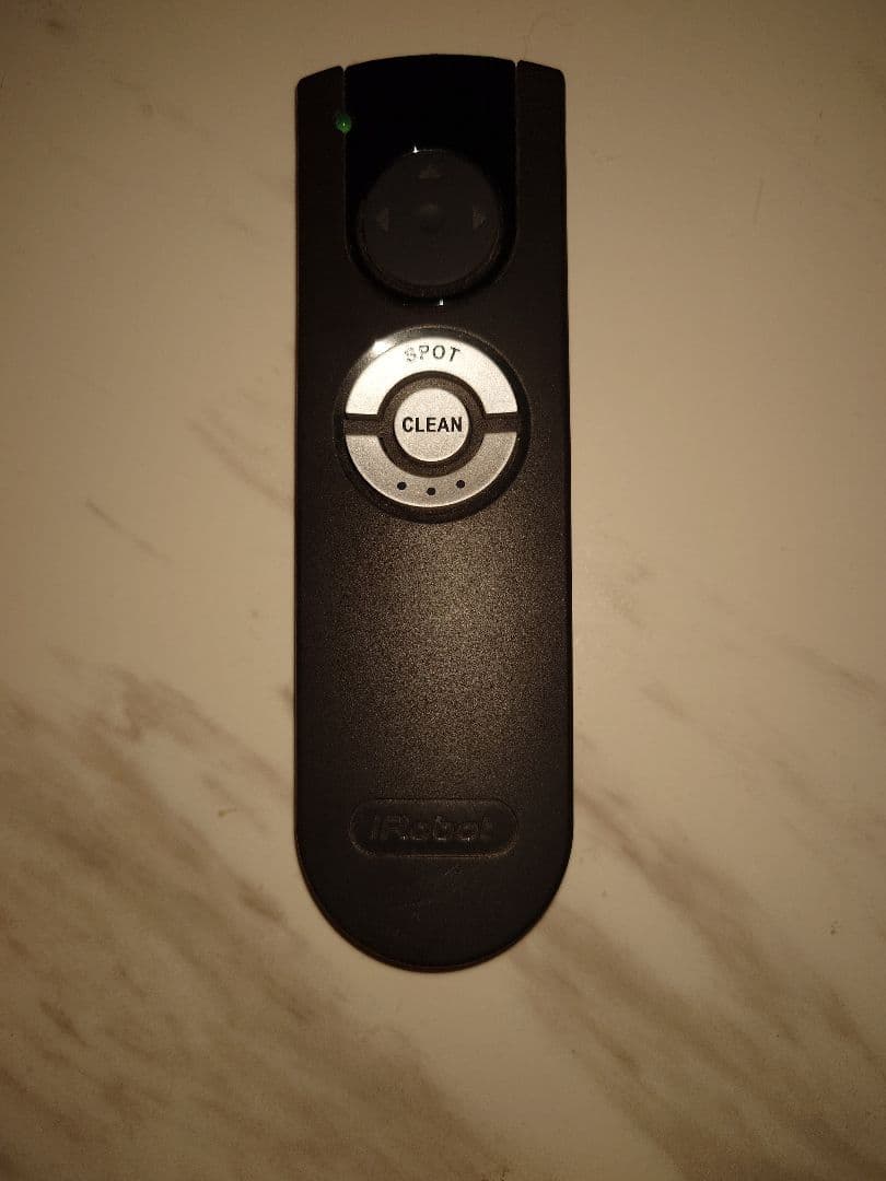 iRobot Roomba 800 本体と付属品