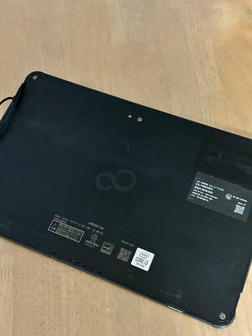 高性能タブレットPC i3 10世代 fujitsu arrows Q7310