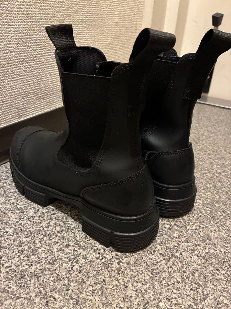 【GANNI】チェルシーブーツ　36サイズ