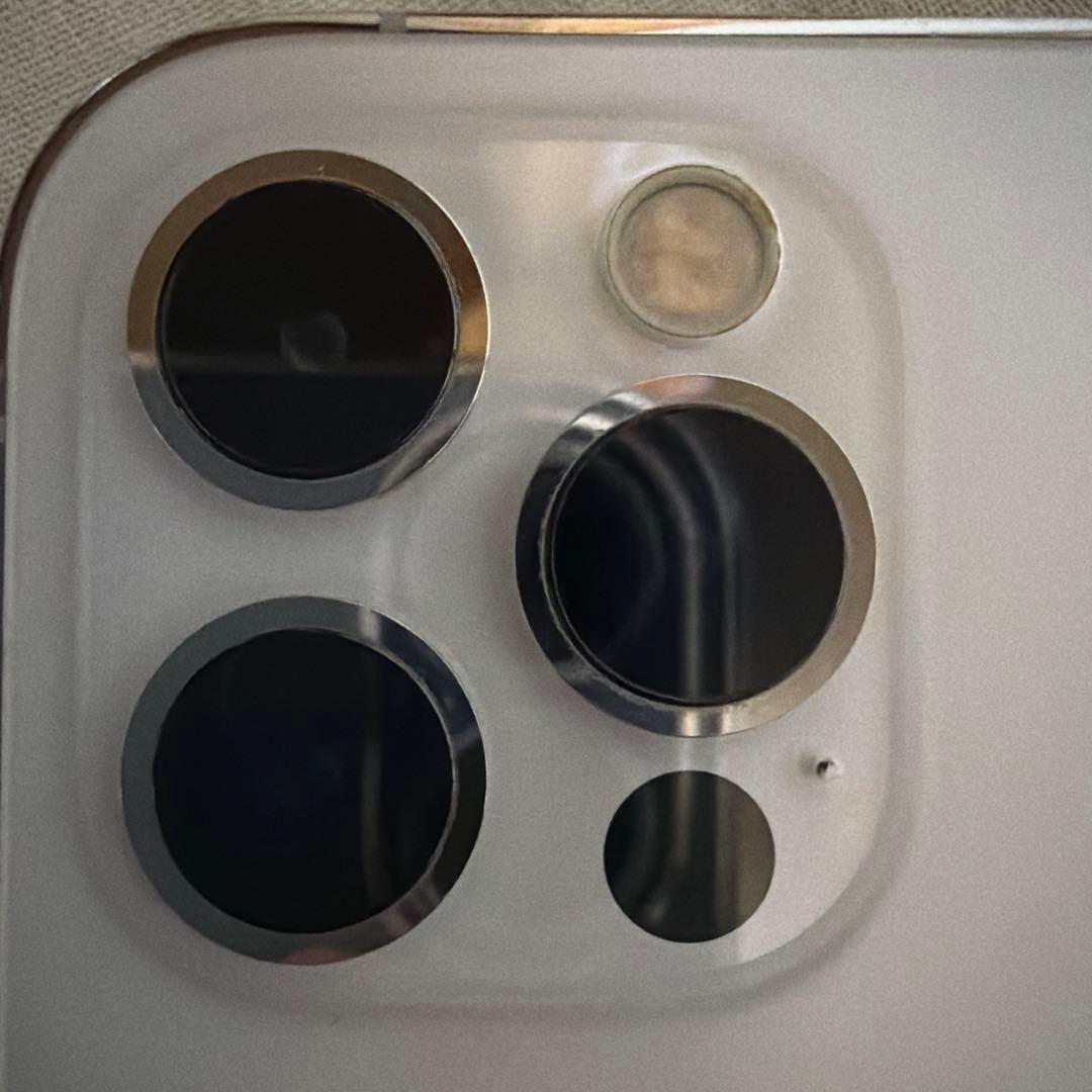 Apple iPhone 12Pro シルバー 本体