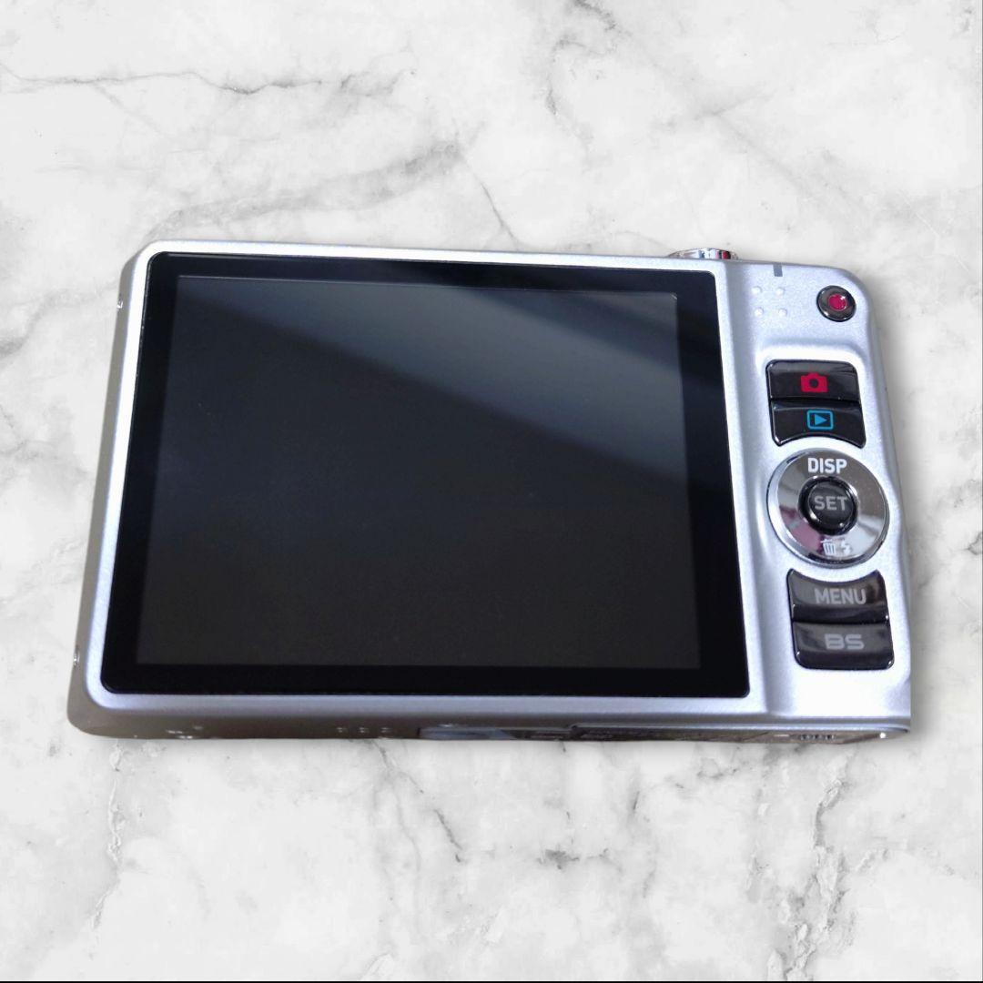 デジカメ　CASIO　EXILM　EX-H15 デジタルカメラ　シルバー　中古