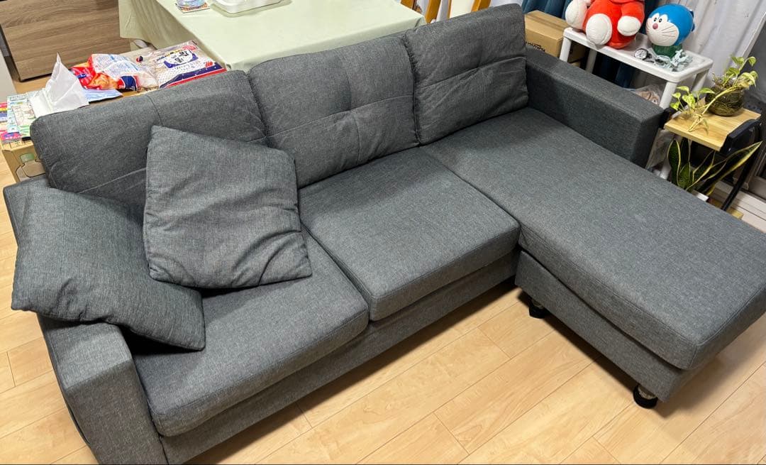 グレー L字型ソファ 5クッション付き