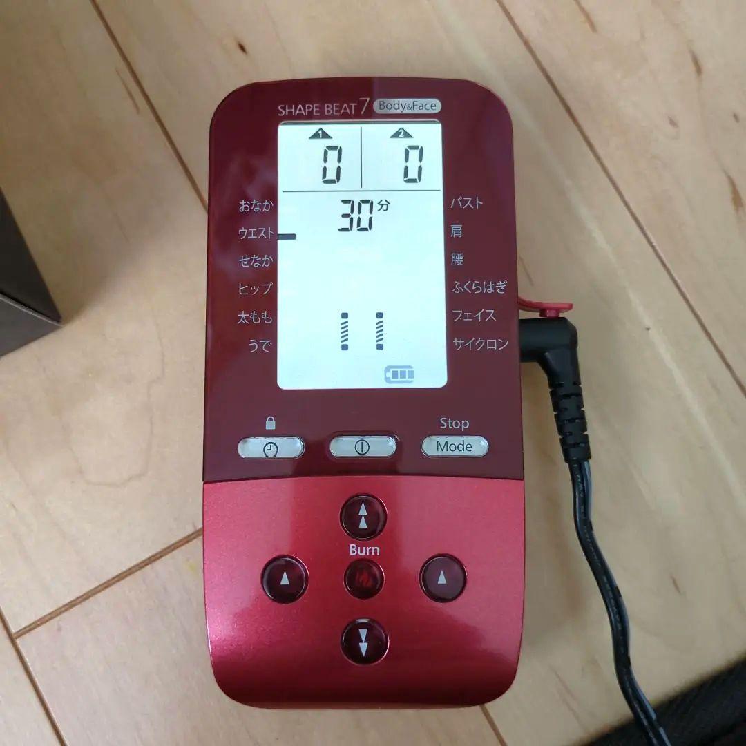 シェイプビート7 ボディ＆フェイス　ディノス　伊藤短波