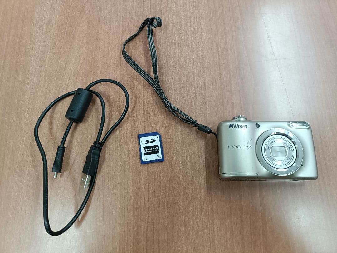 Nikon COOLPIX A10 シルバー コンパクトカメラ