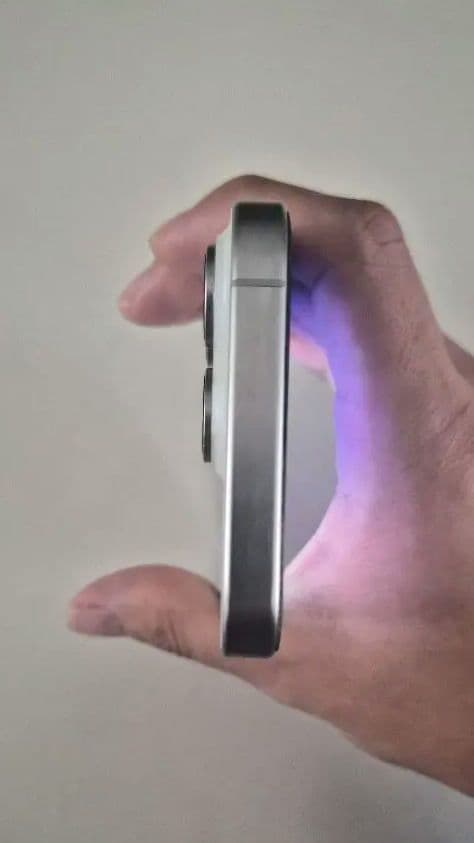 iPhone15 Pro 256GB ホワイトチタニウム SIMフリー