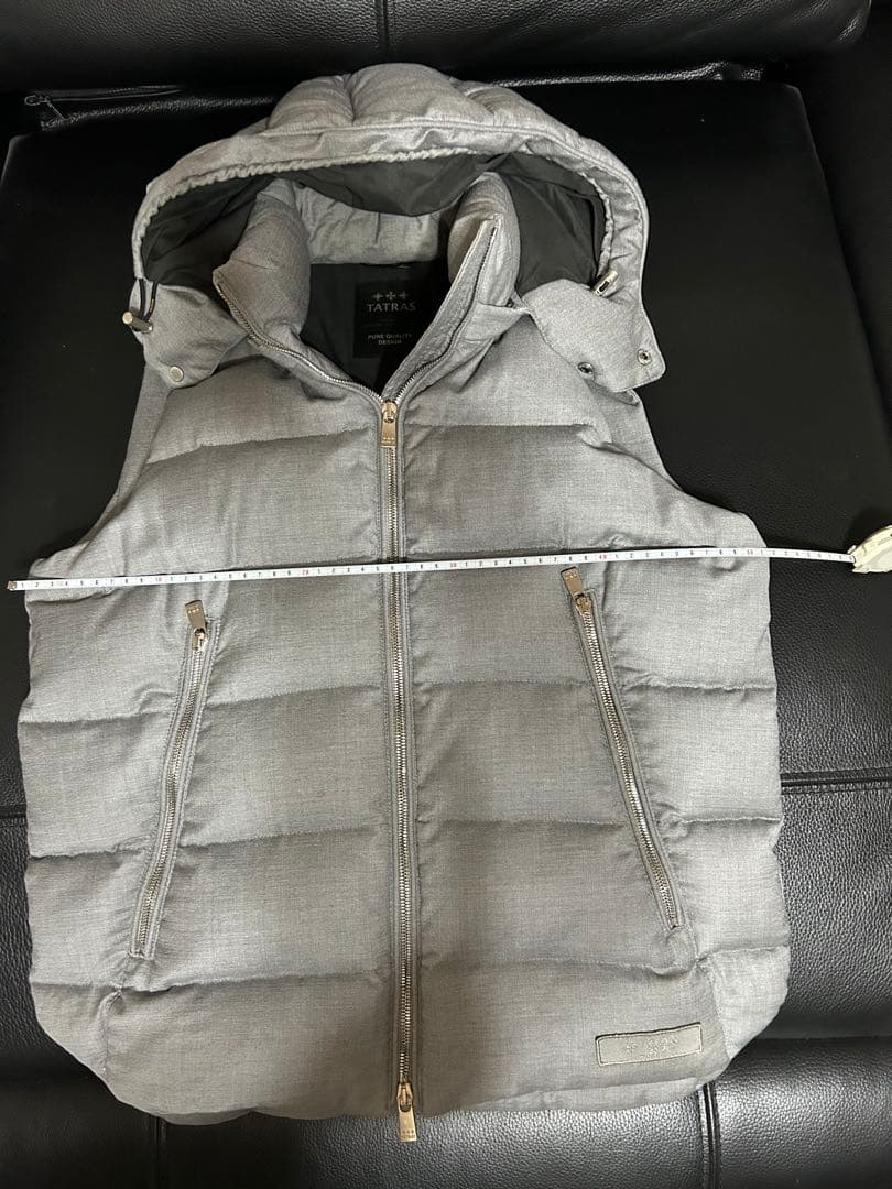 タトラス　ダウンベスト　LEONARDO 高級ライン　グレー