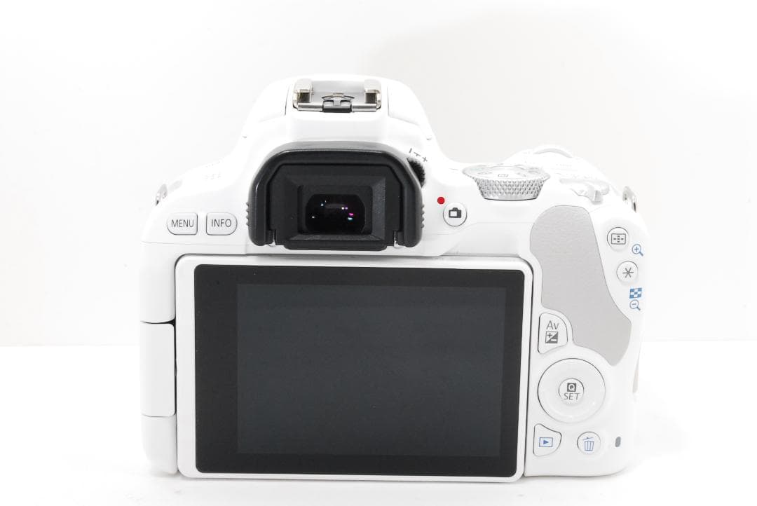 人気ホワイトカラー！ Canon EOS kiss x9 スマホ転送機能付き♪