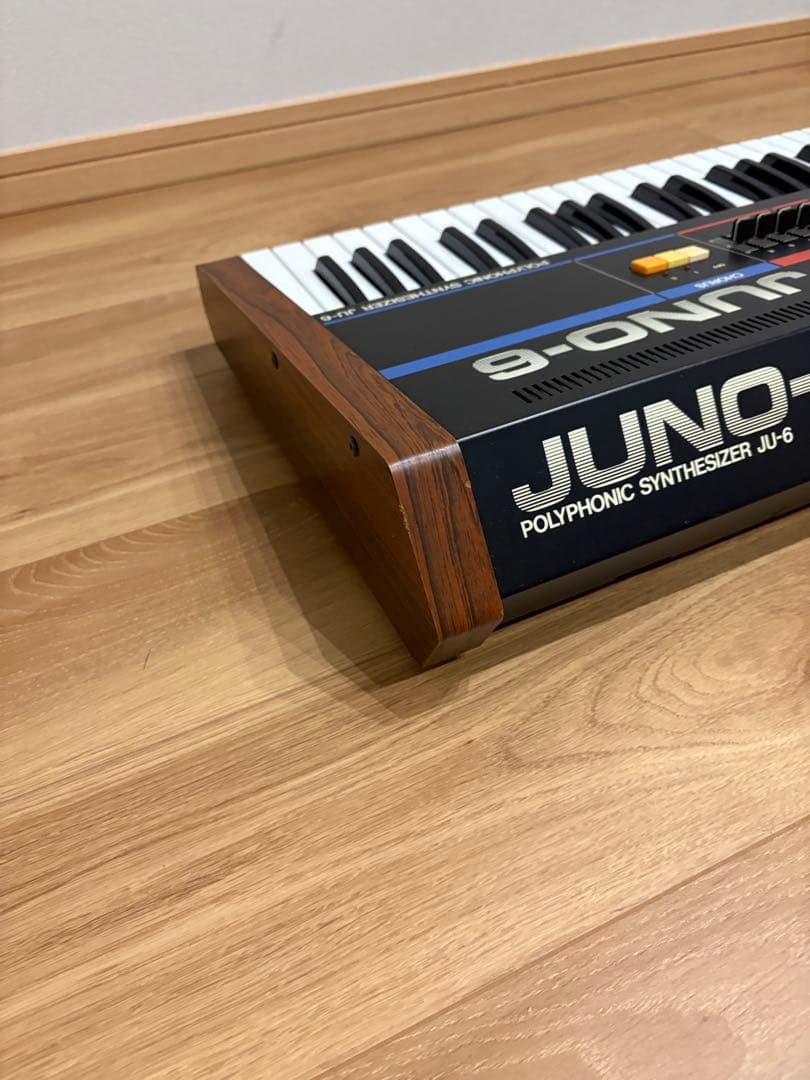 Roland JUNO-6 ポリフォニック・シンセサイザー