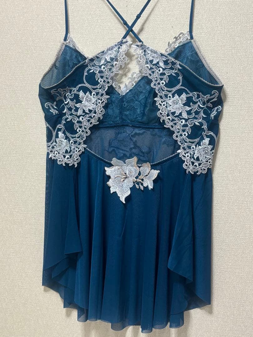 サルート　12G プレステージ　キャミソール　LL 完売品　新品・未使用