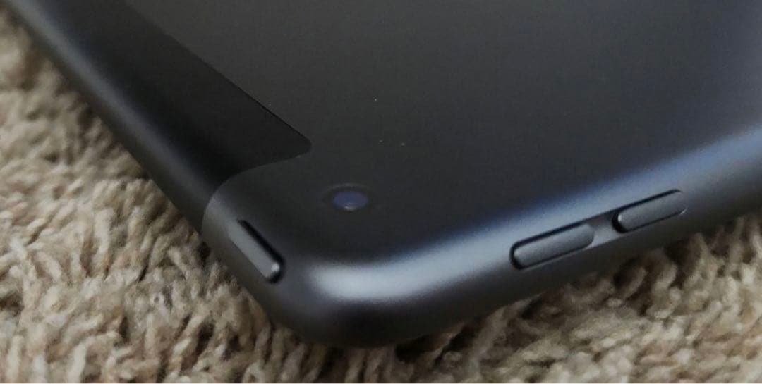 r*2様 AppleiPad第7世代