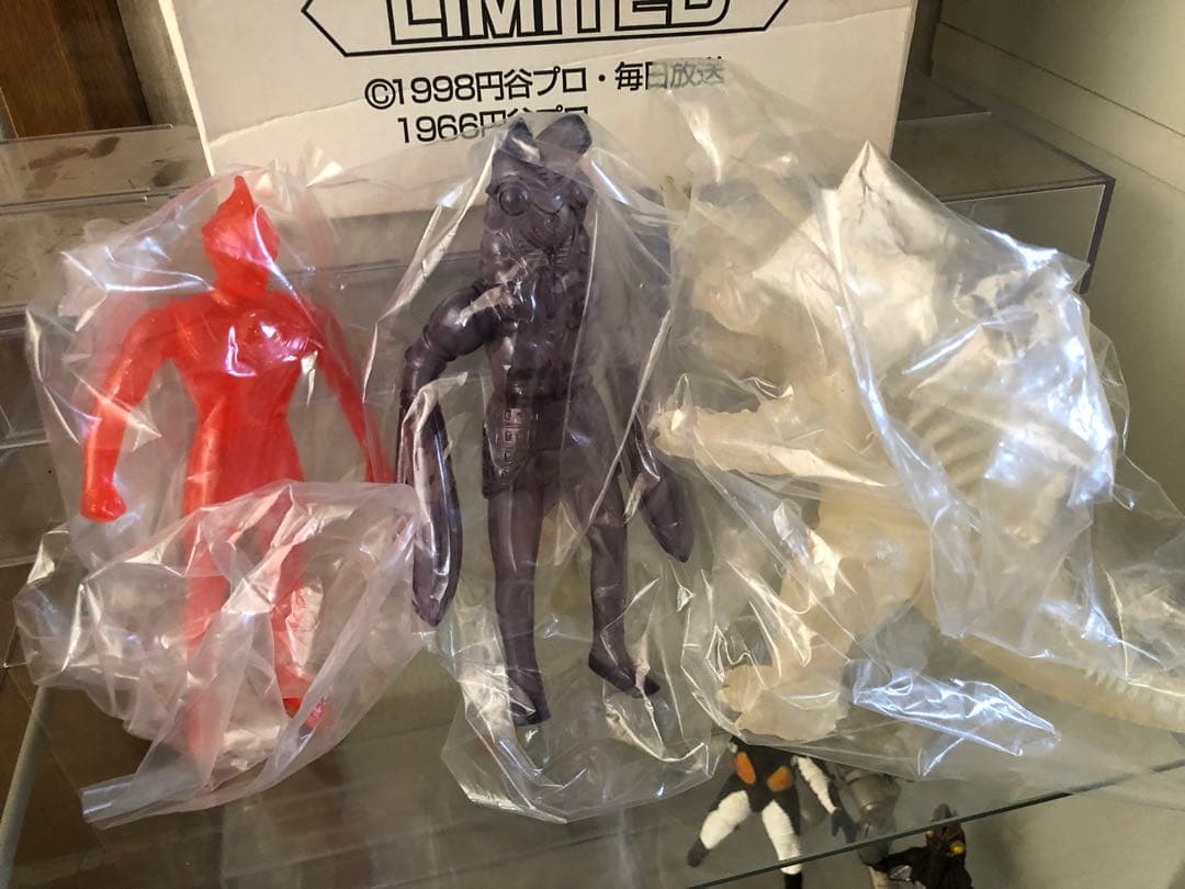l*z様 ウルトラマン　ウルトラ怪獣　限定ソフビ　バンダイ レア　レトロ