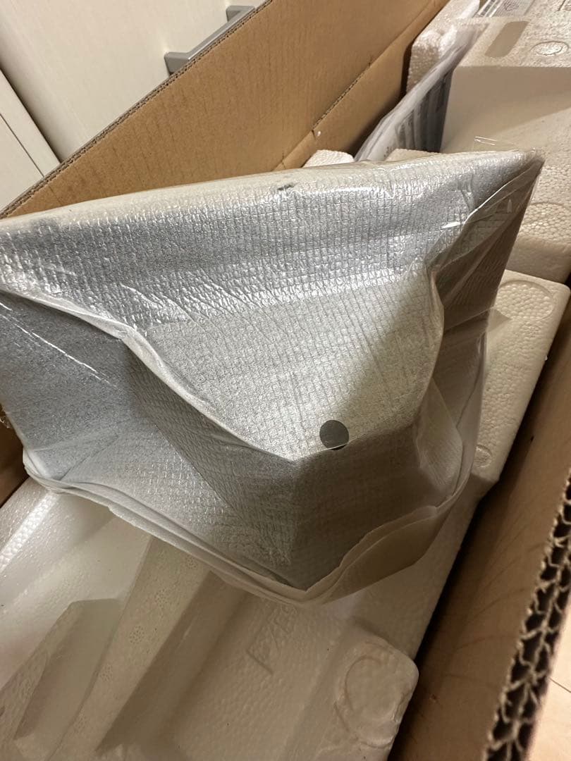 送料込み！　シャープ　4T-C65CH1 アクオス　4K液晶テレビ