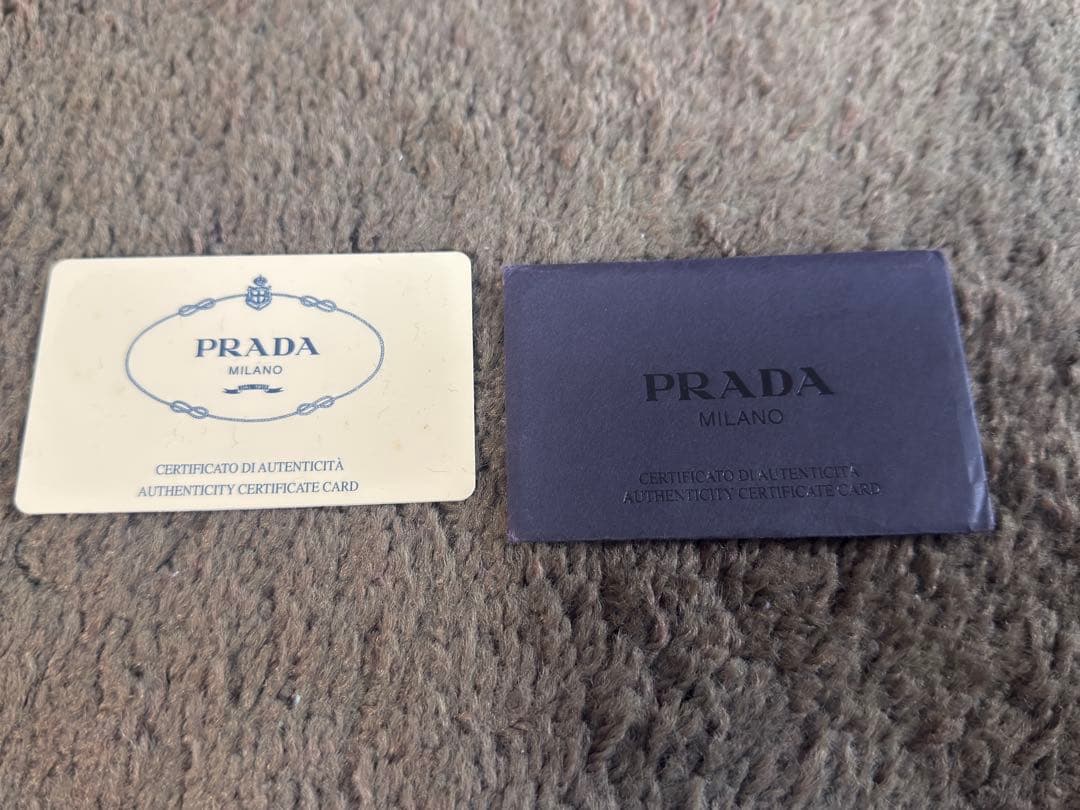 PRADA ショルダーバッグ　B7479