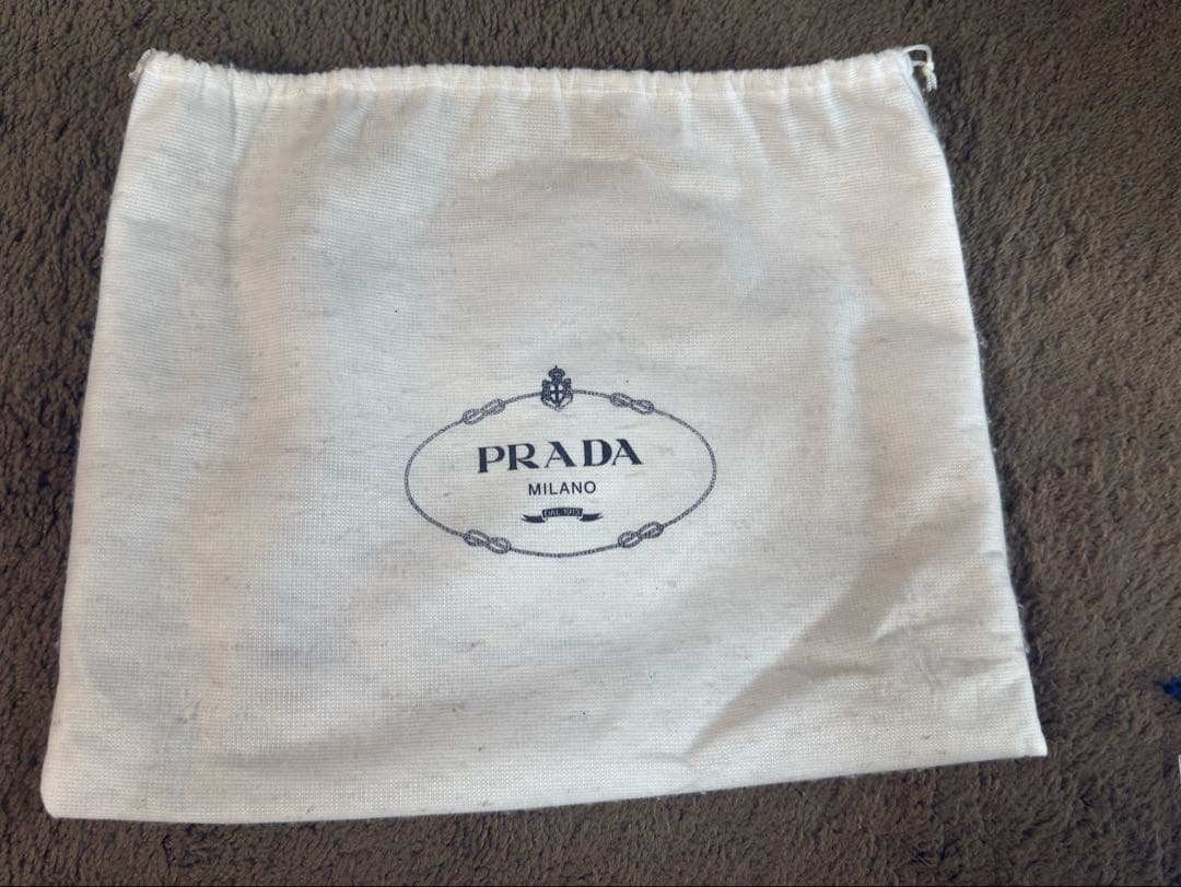 PRADA ショルダーバッグ　B7479