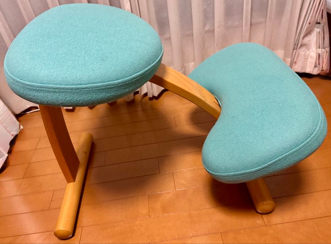 名古屋　引取り限定　リボ社 バランスチェア バランスイージー 2脚セット