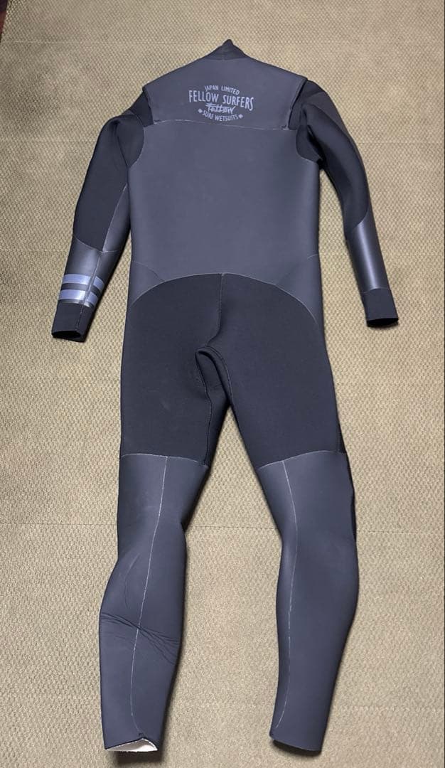 1回使用のみfellow ウェットスーツ XLBサイズ 膝パッド付き　フルメンズ