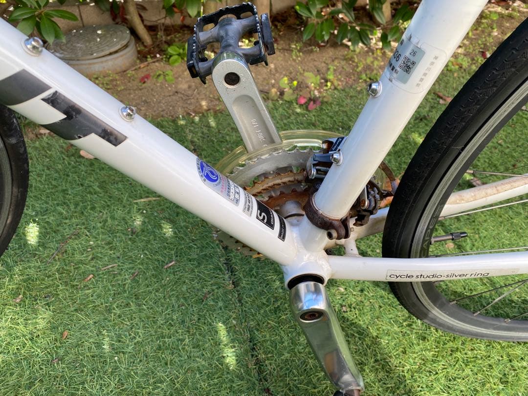 GIANTジャイアント クロスバイク ESCAPE R3 白