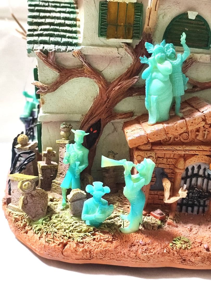 ホーンテッドマンション・ライトアップハウス フィギュア