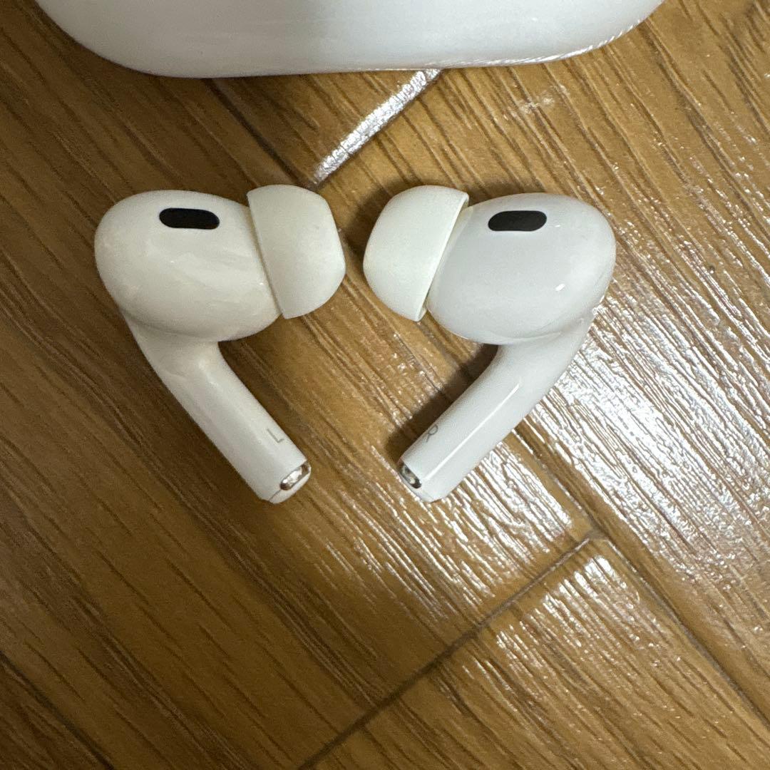AirPodsPro2本体 ホワイト 充電ケース付き 充電線付き
