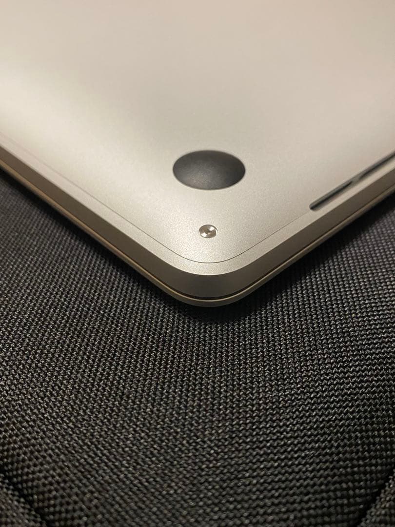 MacBook Pro 13インチ / i5 / 16GB / 512GB