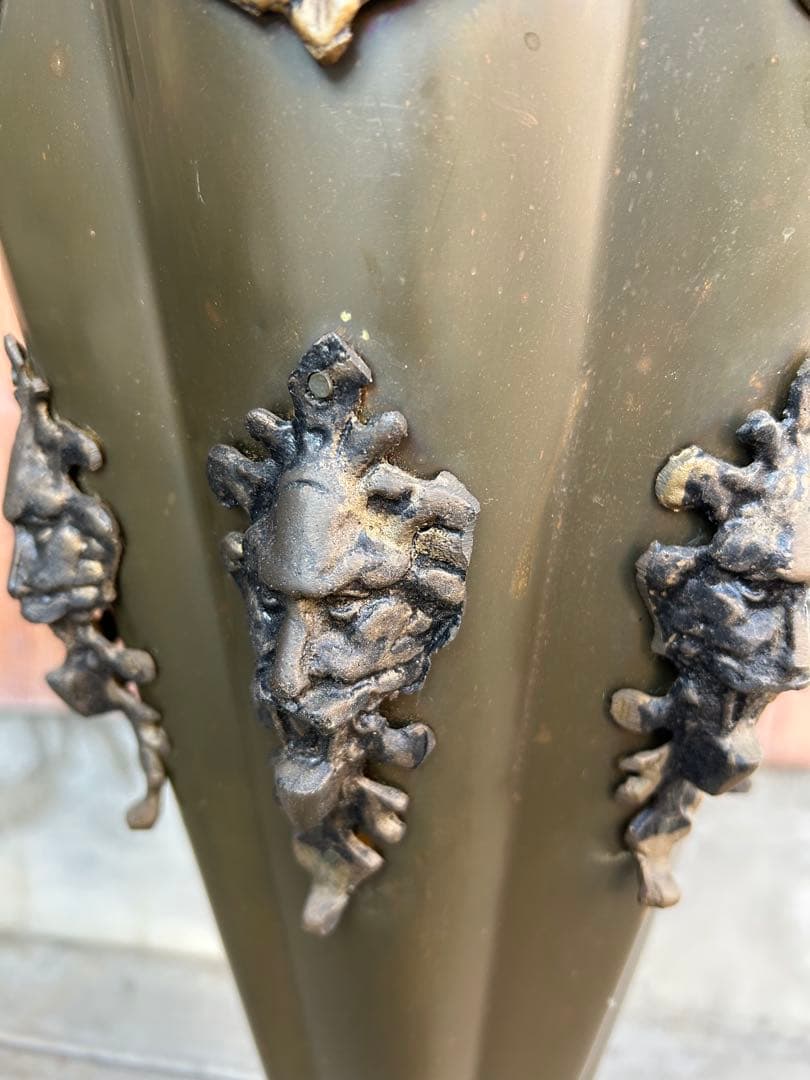 海外　入手困難　傘立て　ライオン