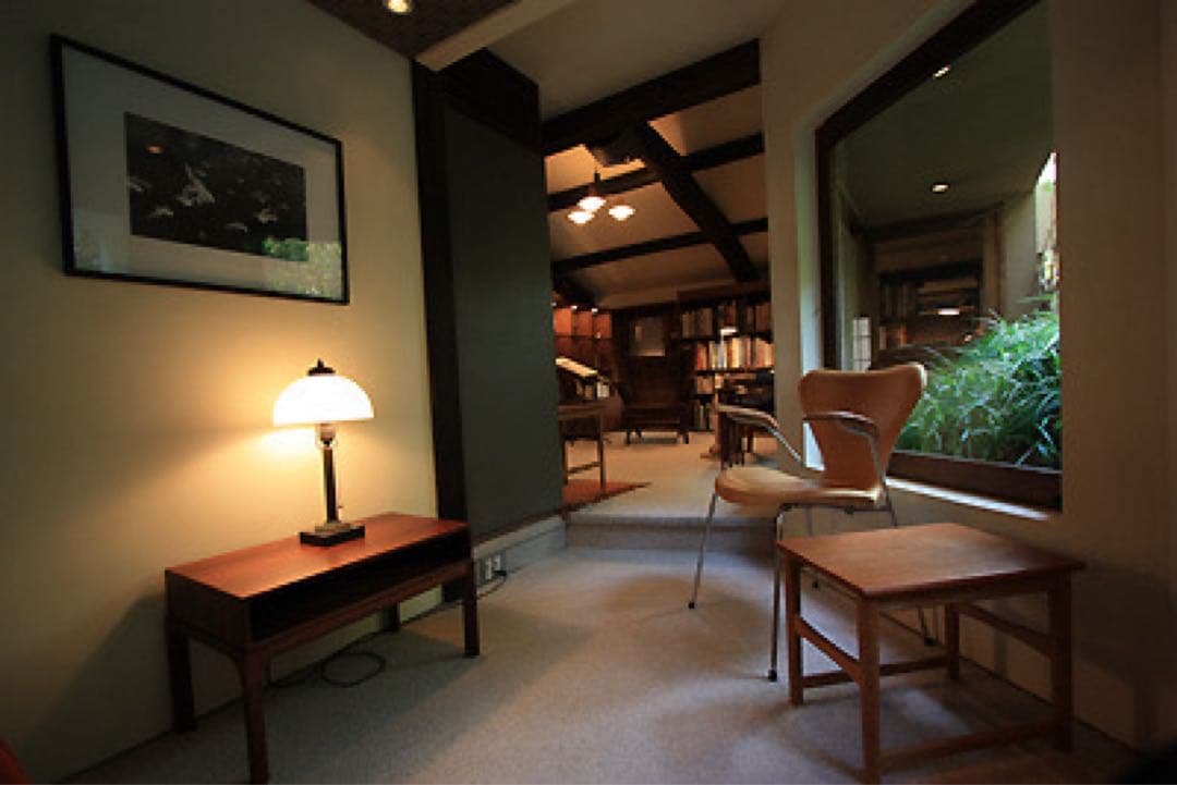 Aksel Kjersgaard カイクリスチャンセン　サイドテーブル　俵屋旅館