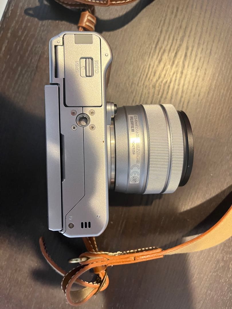 Fujifilm X-A5 レンズキット おまけ付(レンズキャップ無)