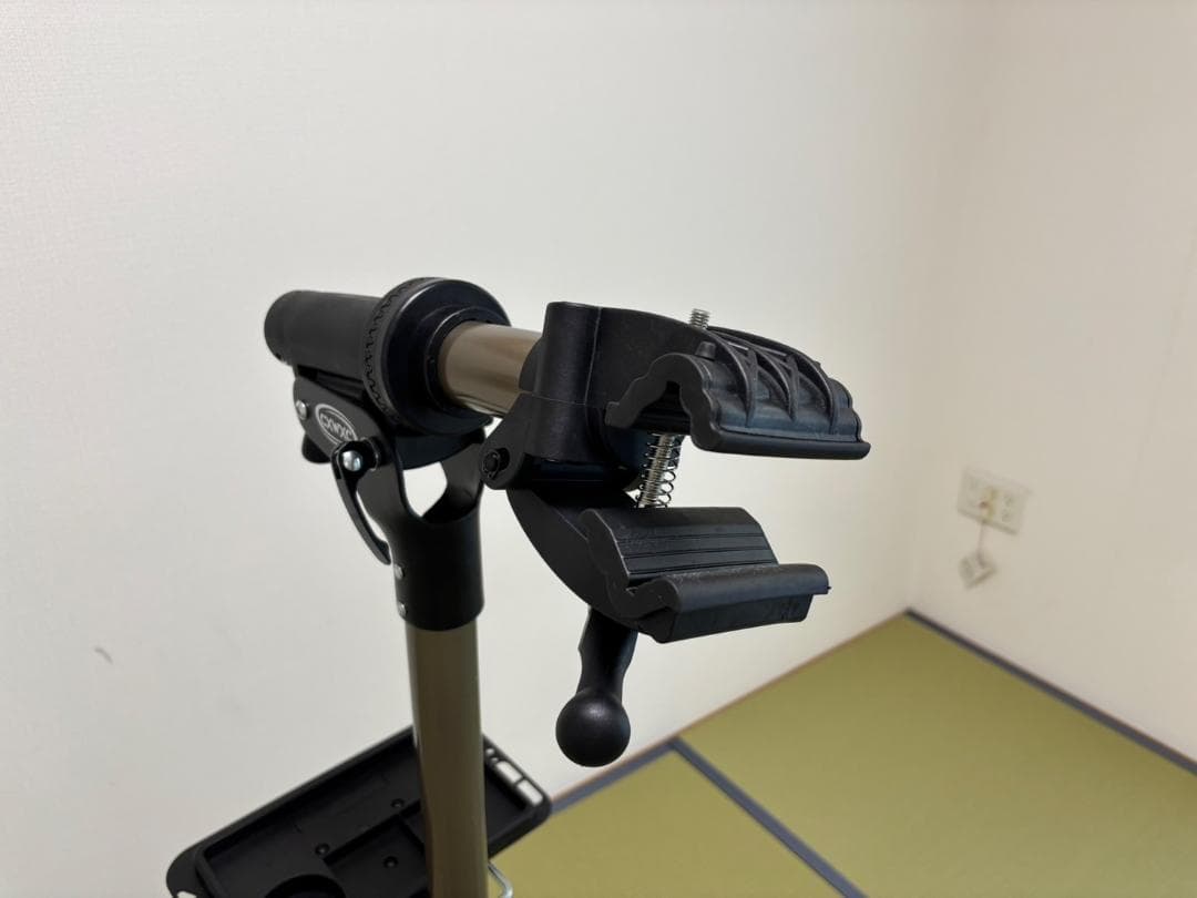 メンテナンススタンド 高さ調整機能付き