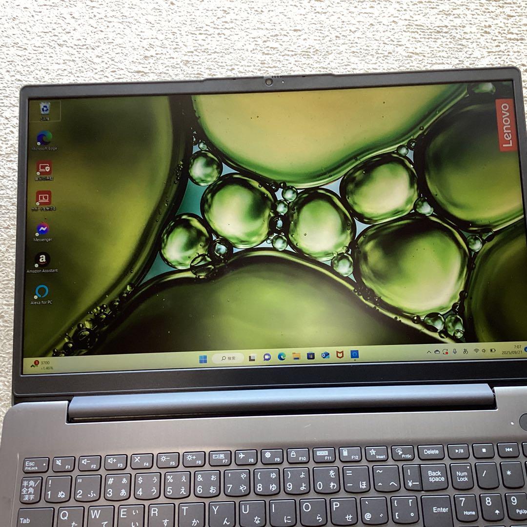 Lenovo IdeaPad 3 15.6インチ シルバー　Windows 11