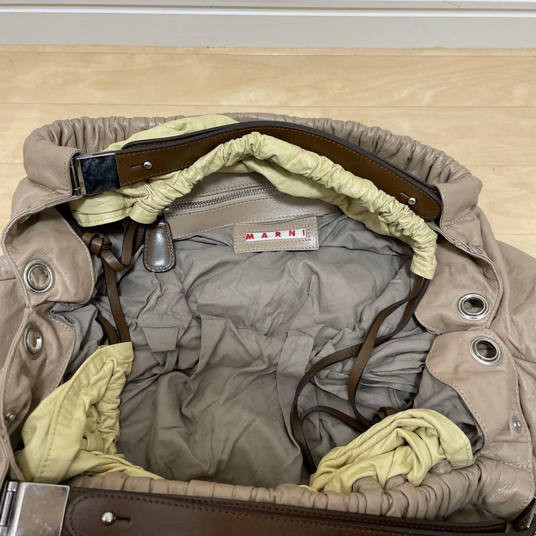 ■MARNI（マルニ）美品 /レザー/ハンドバッグ/ベージュ系