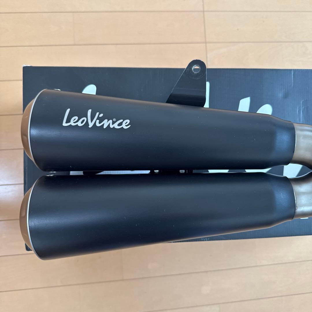 vitpilen701 svartpilen701 スリップオンマフラー