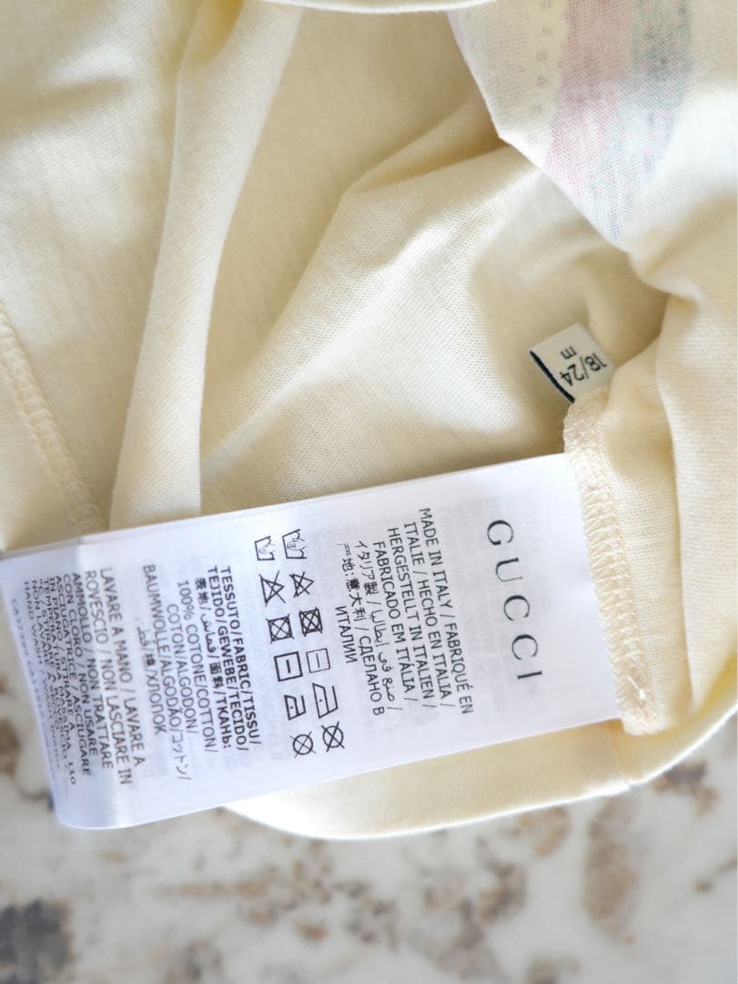 【新品未使用タグ付き】GUCCI ベビー アップルＴシャツ　完全正規品
