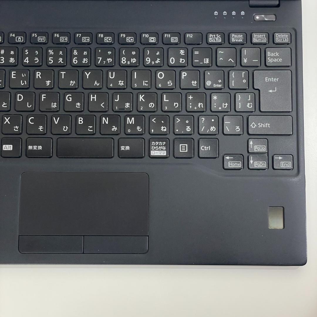 第10世代i7 富士通 U9310 ノートPC メモリ16GB SSD 薄型軽量