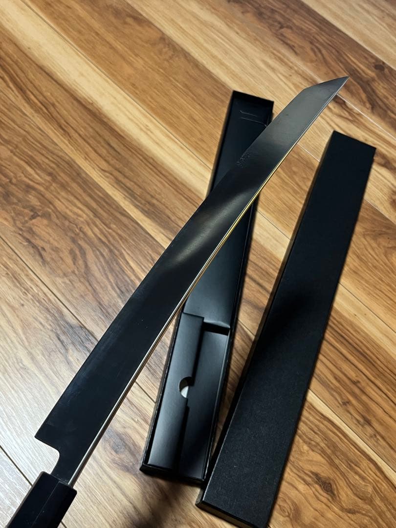 新品未使用　包丁　先丸型蛸引　鬼反り　切味抜群　箱付　本焼き作法　鏡面仕上げ