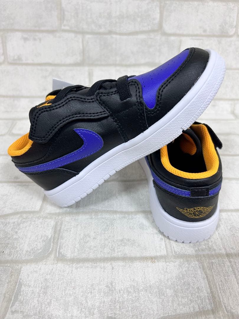 ナイキ ジョーダン　キッズスニーカー　JORDAN 1LOW ALT (PS)