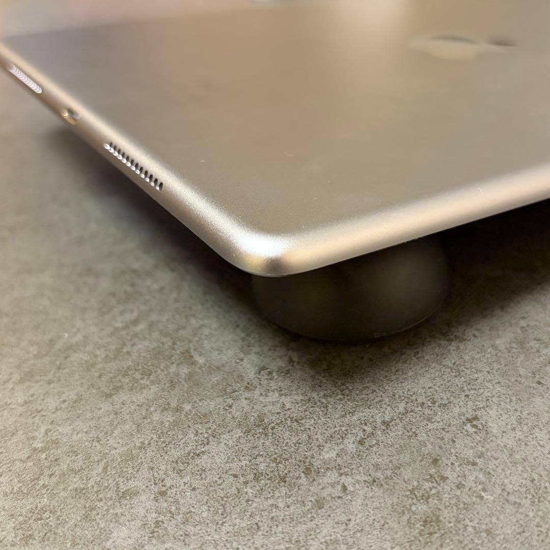 iPad Pro 9.7インチ Cellular 256GB MLQ62J/A