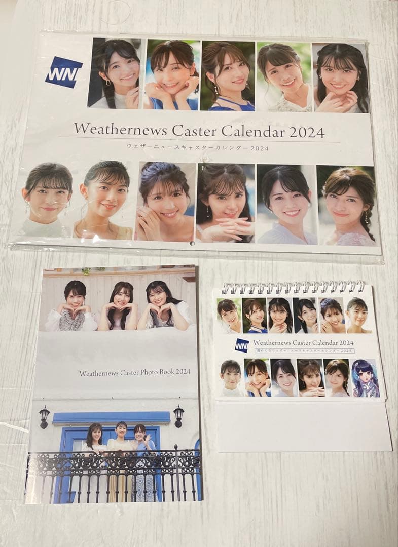 ✨新品未使用✨ウェザーニュースキャスター カレンダー２０２４ 壁掛け