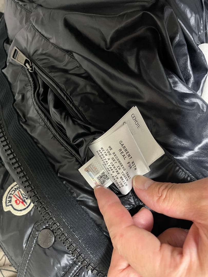 【美品】モンクレール　ヒューベル　サイズ3 ブラック