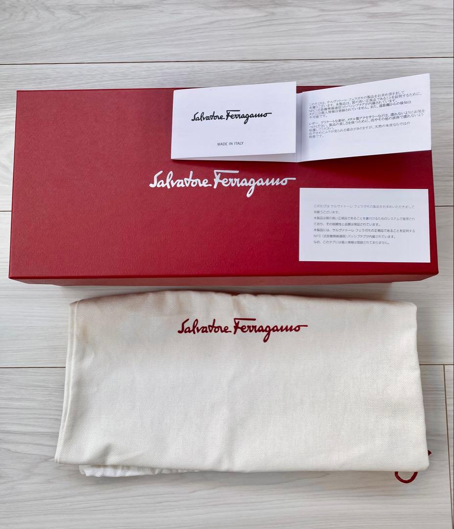 美品⭐︎レア⭐︎フェラガモ ヴァリナ　フラットシューズ　5 1/2 D 裏張り済