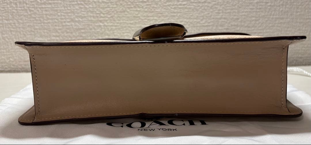 COACH ショルダーバッグ シグネチャーキャンバス