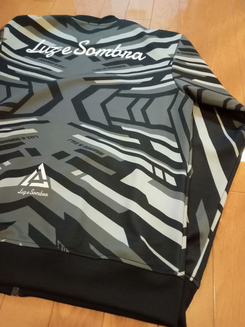 ルースイソンブラ　LTT　トップチーム　ジャケット　L　美品