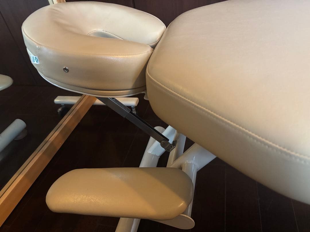 高田マッサージベット ヘッドは高さ調節可能 ※引き取り可能な方