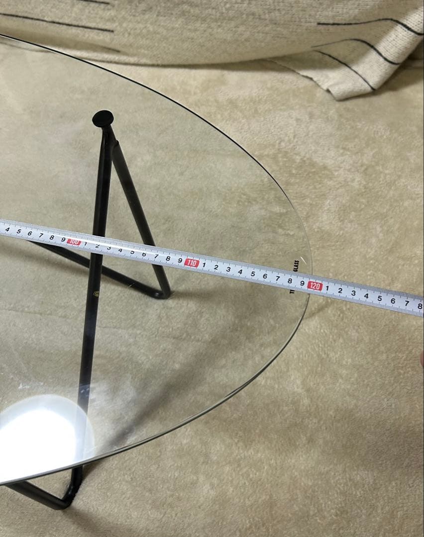 オーバルガラスセンターテーブル