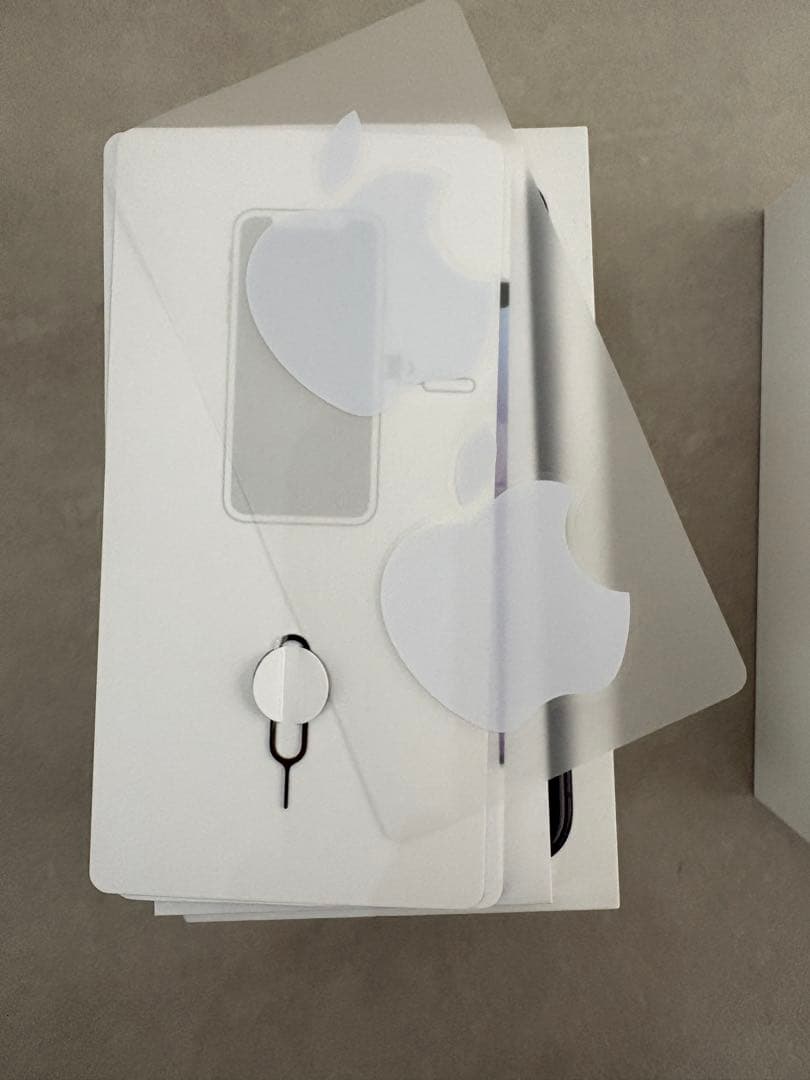 iPhone XS 256GB スペースグレー SIMフリー 美品/画面保護付