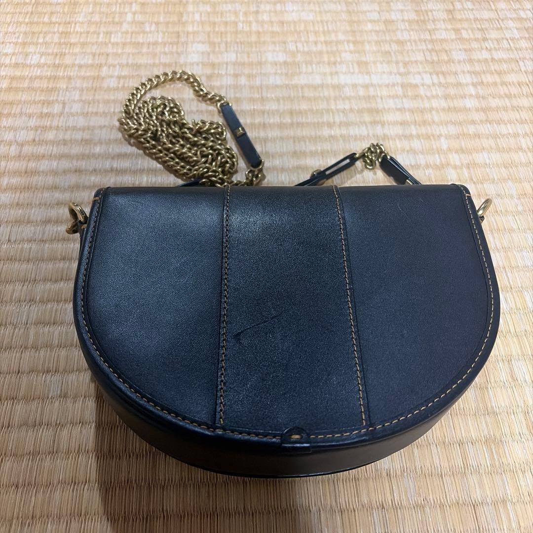 黒 レザー ハーフムーン ショルダーバッグ